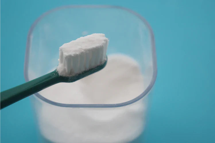 Bicarbonato de sódio para clareamento dos dentes