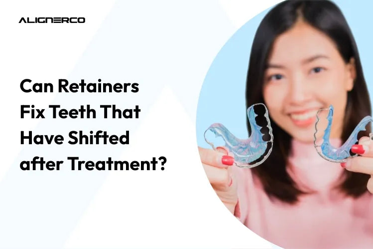 Uma mulher a segurar retentores Hawley na mão.